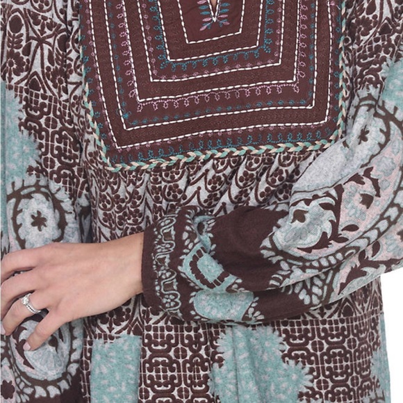 White Mark Phoebe Sweater Dress - Picture 2 of 6